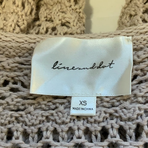 line and dot style LT3185L Tan Open Knit Crochet Look Sweater sz XS - Picture 5 of 5